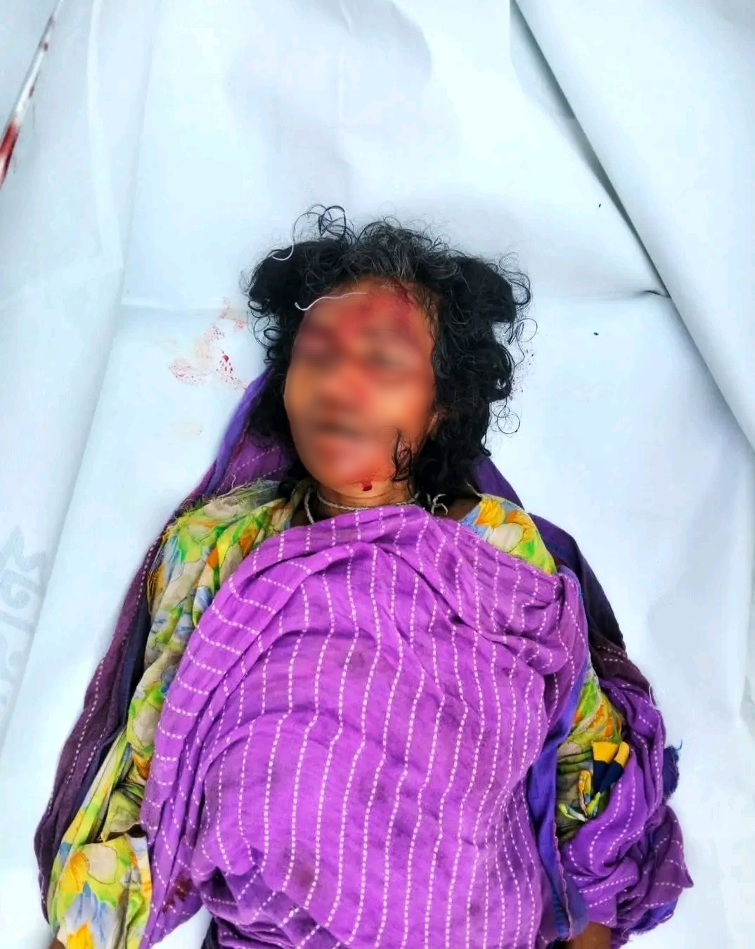 মধুপুরে সড়ক দুর্ঘটনায় অজ্ঞাতনামা মানসিক ভারসাম্যহীন নারীর মৃত্যু