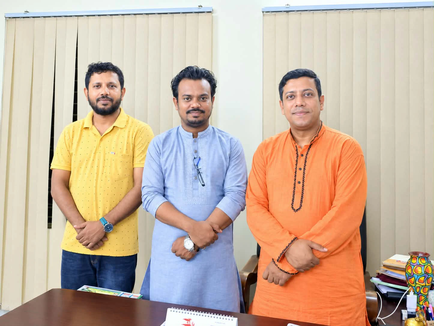 শিল্পকলা একাডেমির কালচারাল অফিসারের সঙ্গে বিনয়বাঁশী শিল্পীগোষ্ঠীর মতবিনিময়