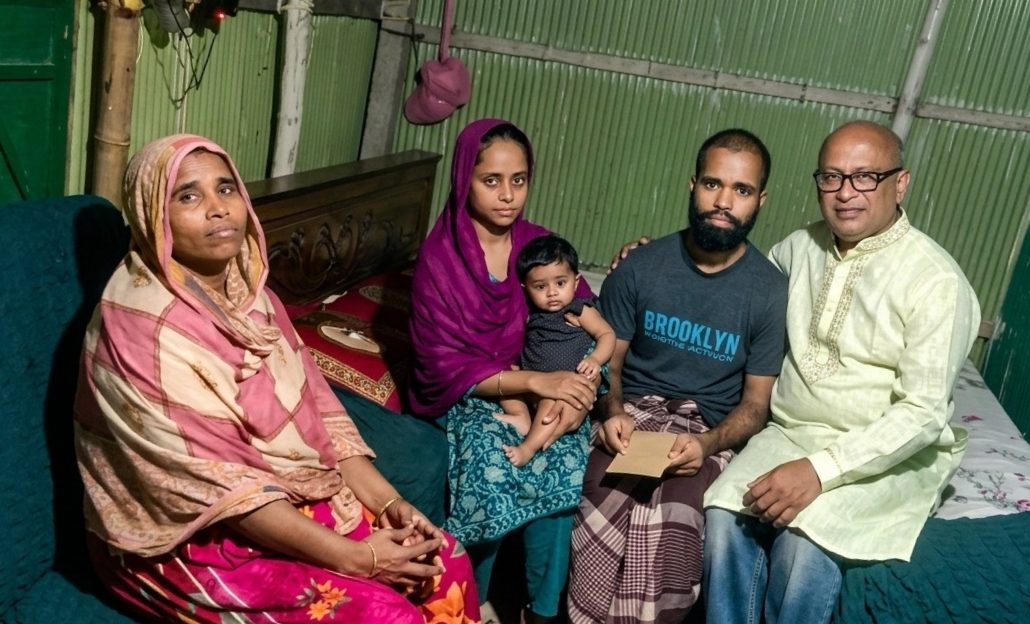 ব্লাড ক্যান্সার আক্রান্ত ঈমন ইসলামের পাশে বোয়ালখালী সম্মিলিত বৌদ্ধ পরিষদের প্রধান প্রতিষ্ঠা উদ্যোক্তা মানবিক মানুষ অধীর বড়ুয়া