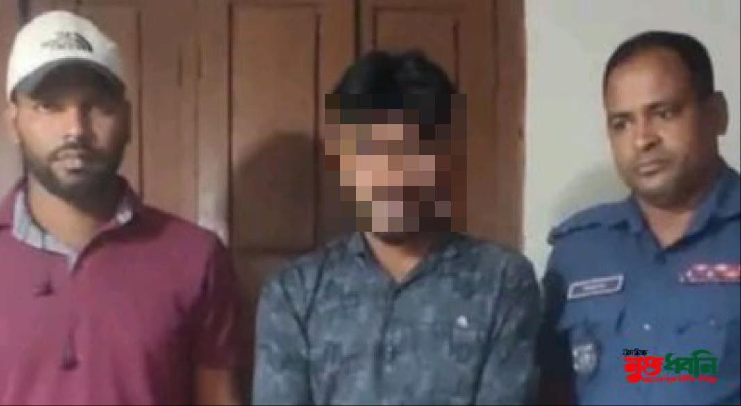 ডুমুরিয়ায় ৪৫ গ্রাম গাঁজাসহ একজন গ্রেফতার